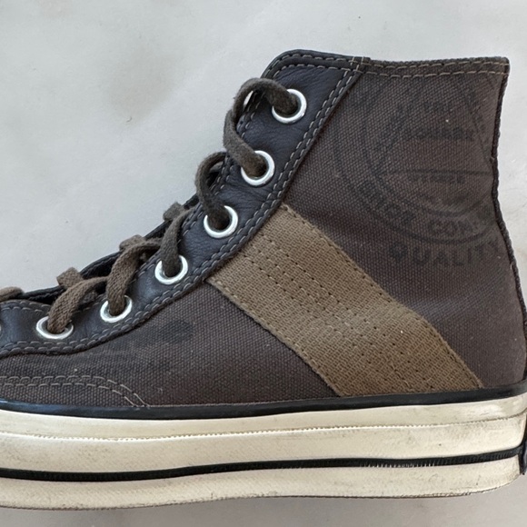 Converse Chuck 70 High-Top Sneakers - Dark Brown and Tan. Unisex M4. W6 - Picture 3 of 13